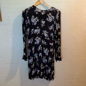 Velvet by Graham and Spencer floral Challis dress large